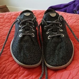 All birds, Worn <5 Times!